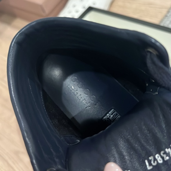 Gucci sneakers size 7.5 - Picture 9 of 10